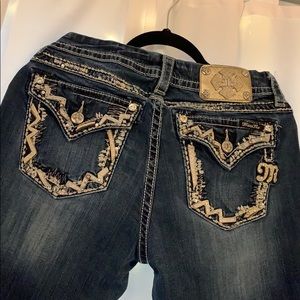 Miss Me East Cropped Jeans